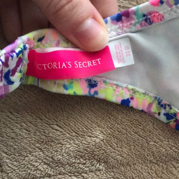 Victoria secret bikini - Picture 3 of 6